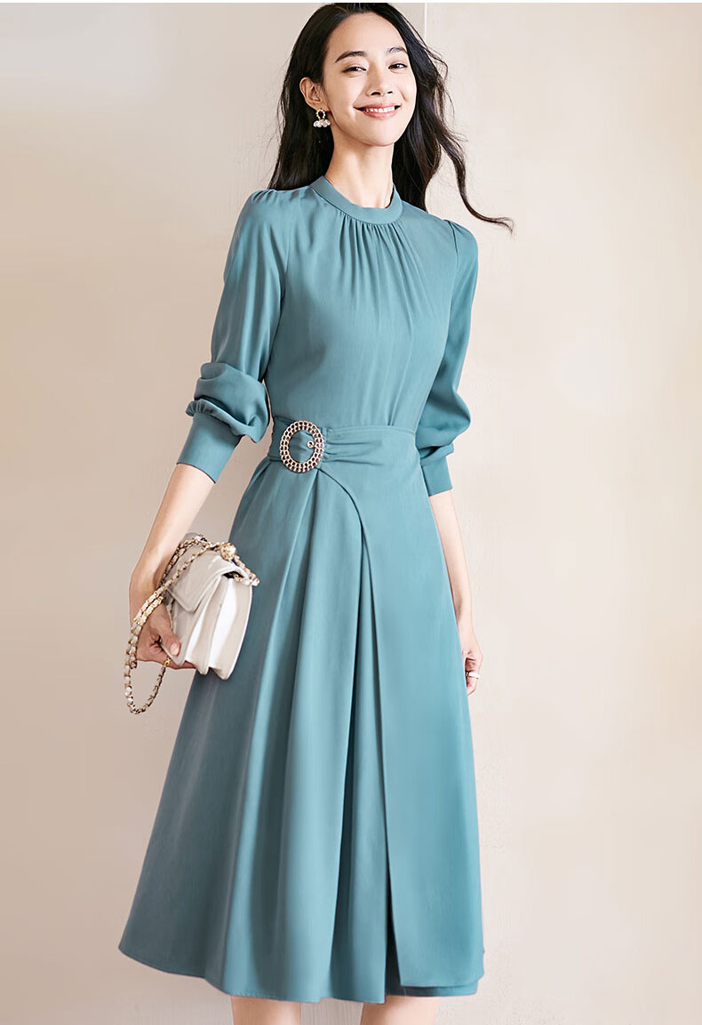 让人无法忽视的一条连衣裙,它的美,不仅仅是在外观上的美感