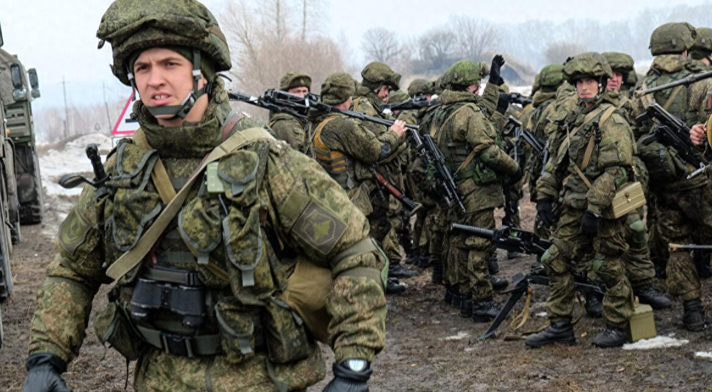 俄媒:该全部打死!俄军士兵扫荡战场,发现美西方雇佣兵尸体!