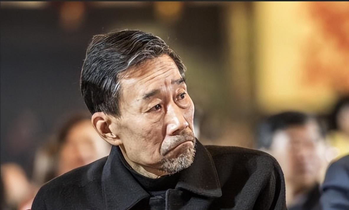 67岁李雪健上节目说话费劲!脑门冒汗打湿头发,身体消瘦让人疼爱