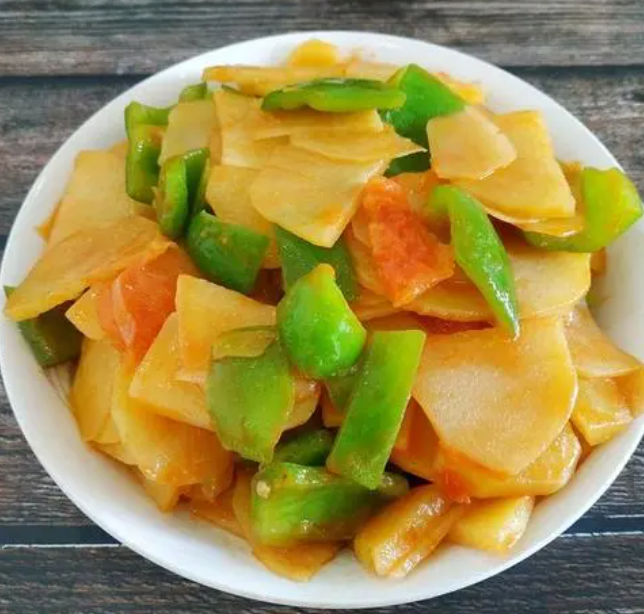 家庭必做美味家常菜之一:青椒土豆片