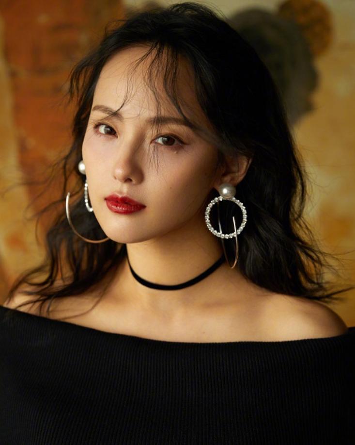 张嘉倪:17岁的紫菱,该醒醒了