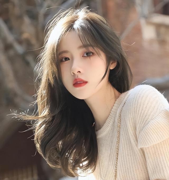 "惊艳"还是"耐看"?你属于是哪种类型的女生,你知道吗?