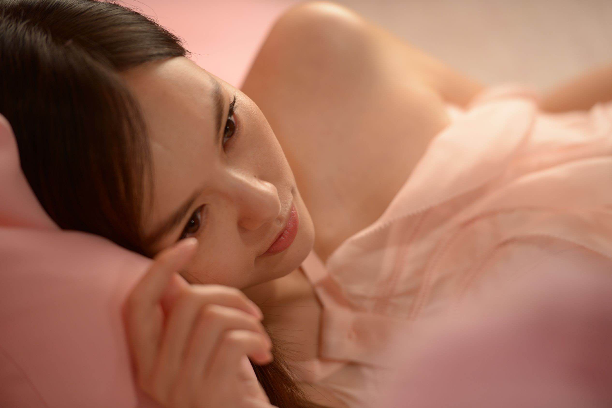 "真实镜头"下的唐嫣,无美颜,无滤镜,看不出她有39岁了