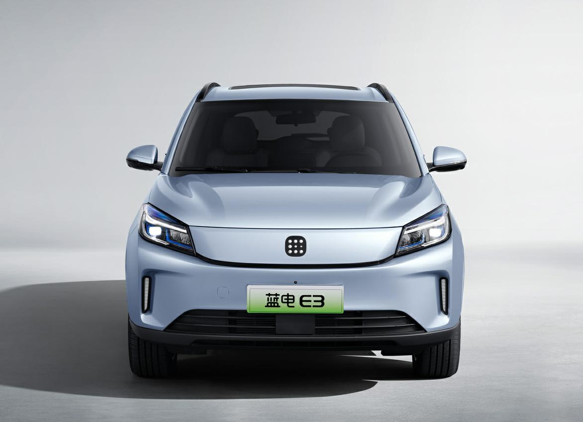 赛力斯蓝电e3正式上市:智能纯电suv引领未来出行新风潮