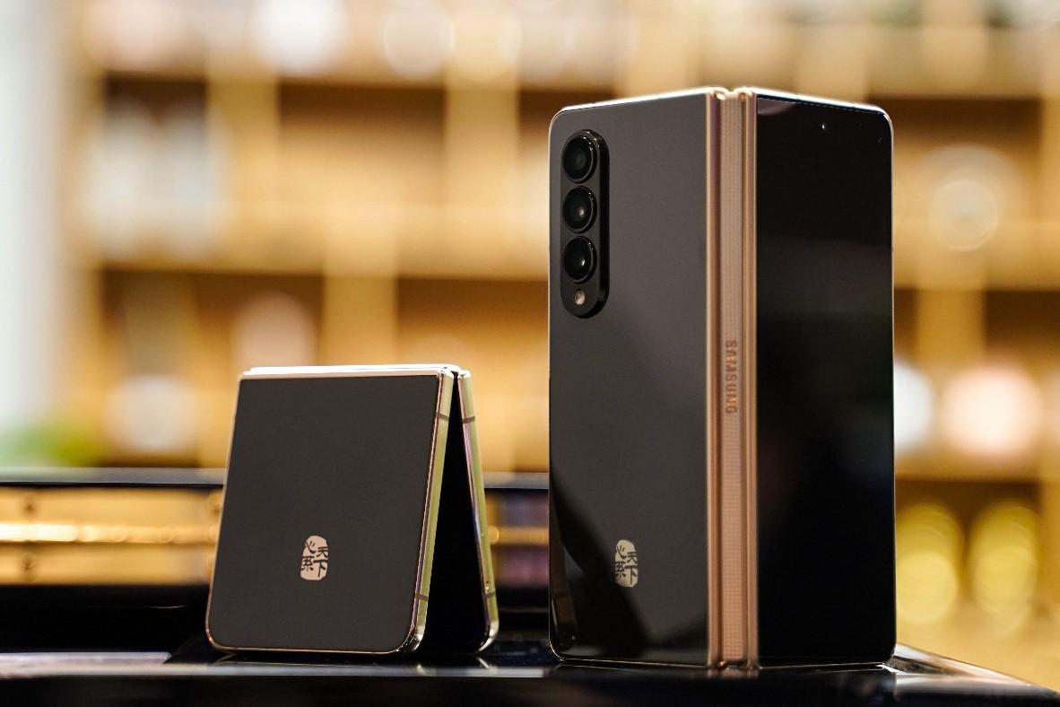 心系天下三星w23手机,虽然贵,但好用且保值!