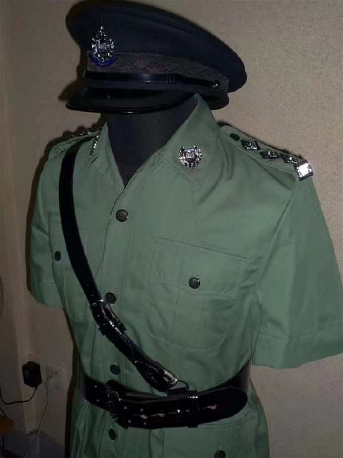中国香港警察的警徽,警衔,警服