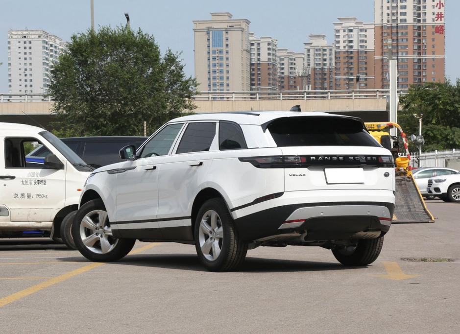 路虎揽胜星脉,主打的就是便宜,不到60万就能入手了