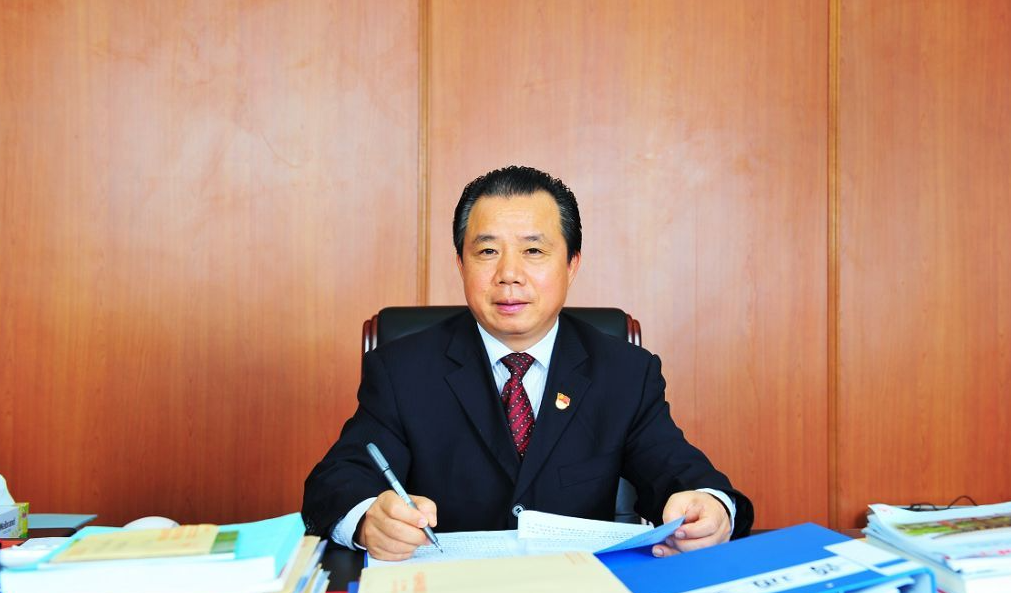 纪实:广东"巨贪"杨思涛:35岁担任军职,在美国有30套豪宅