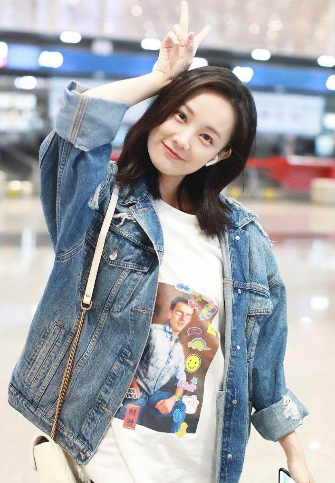 都说李一桐的"美貌"被低估了?看完这组机场生图,我理解了!