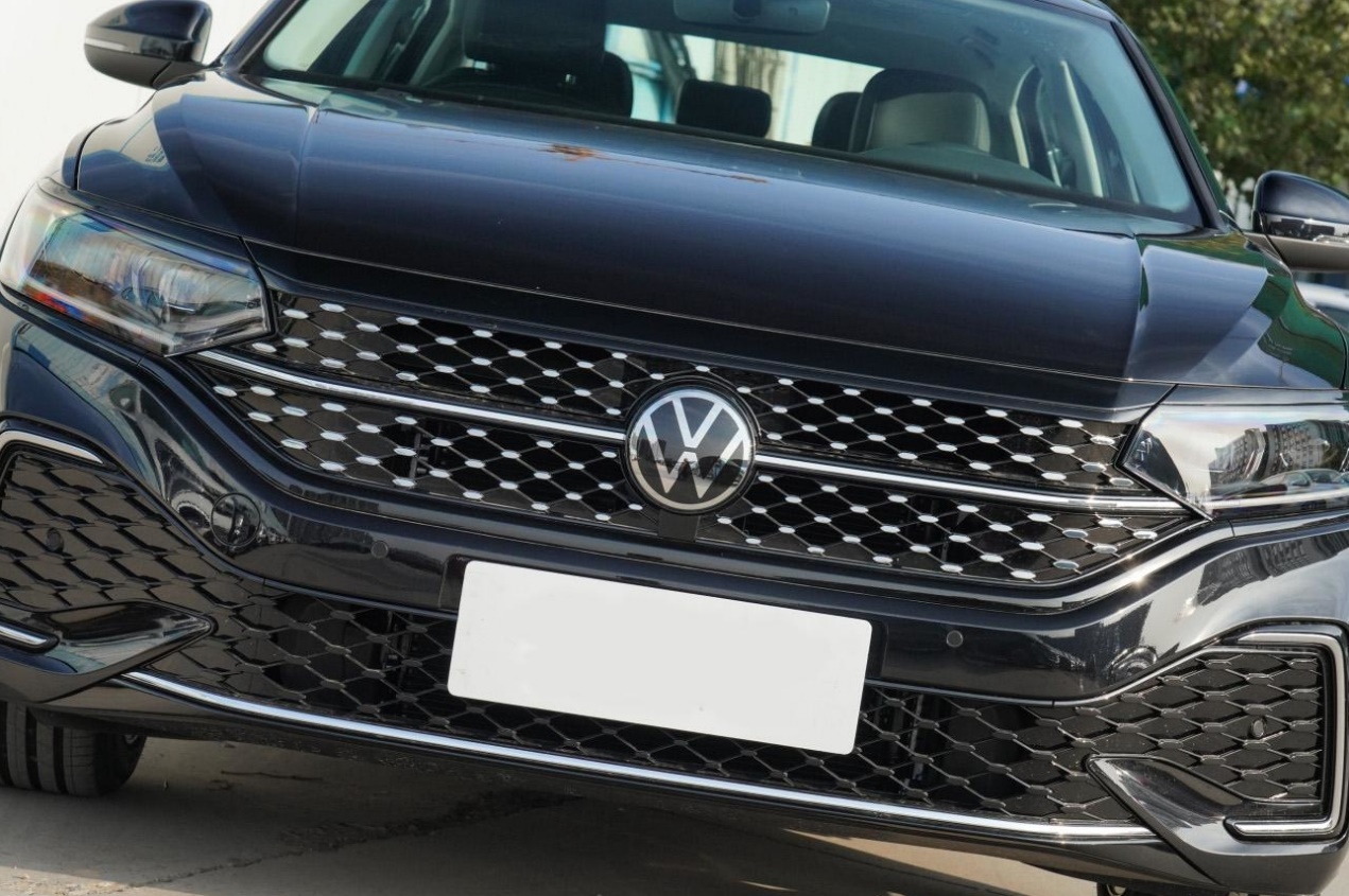 2024款帕萨特380tsi精英版比330tsi精英版仅贵了3000元,怎么选?