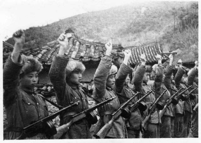 志愿军横城反击,40军创步兵穿插经典,遗憾营长中弹牺牲