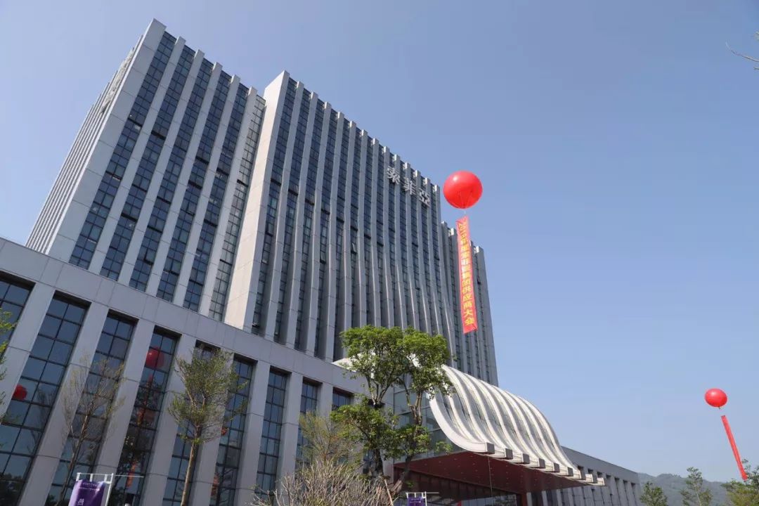 索菲亚全屋定制是哪里生产的?索菲亚家居全屋定制官网电话多少?