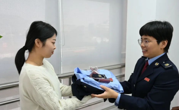 5大政府部门将统一着装,每人3件工作服!老师能否沾点光?-本地惠生活