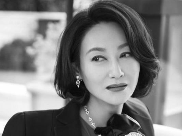 表面上看起来很可爱,其实很搞笑,邓丽君