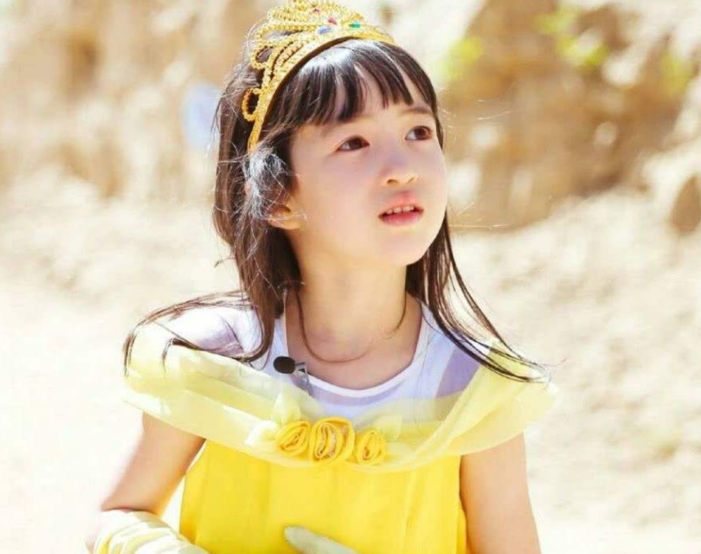 夏克立晒照庆女儿14岁生日,感慨两年失联,与女儿难以取得联系