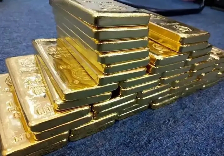 黄金飙涨前 拆迁户囤300万元金条