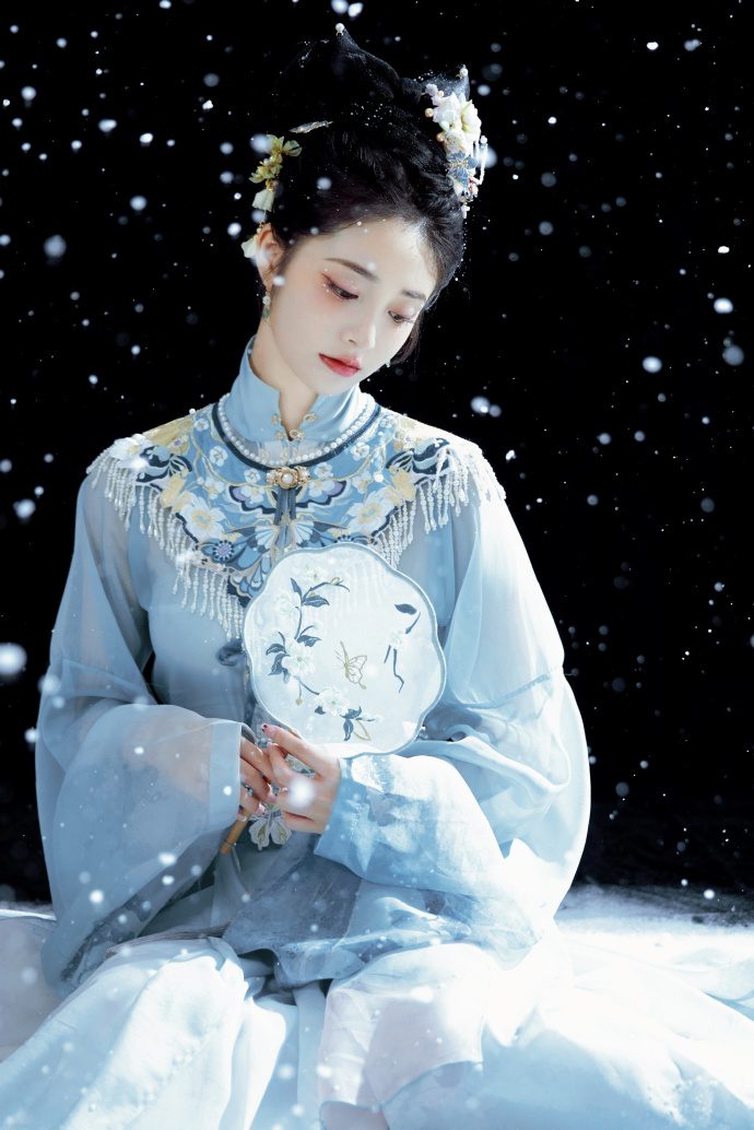 周洁琼穿古装也太灵动了,网友:小说女主有脸了