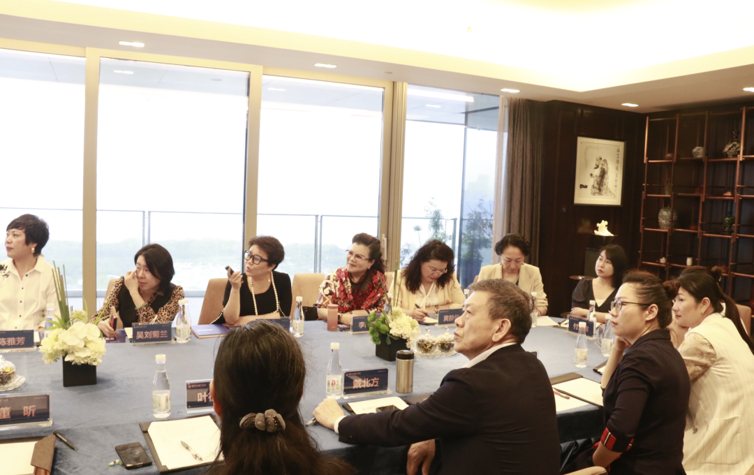 深圳市慈善会戴北方会长一行莅临侨商牡丹荟金牡荟考察指导