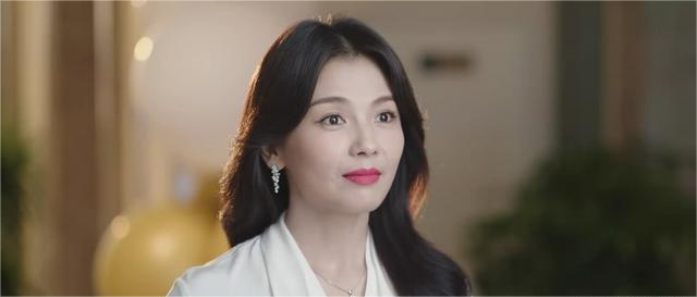 太离谱!45岁刘涛和90后小鲜肉演情侣,"如胶似漆"让我满屏尴尬