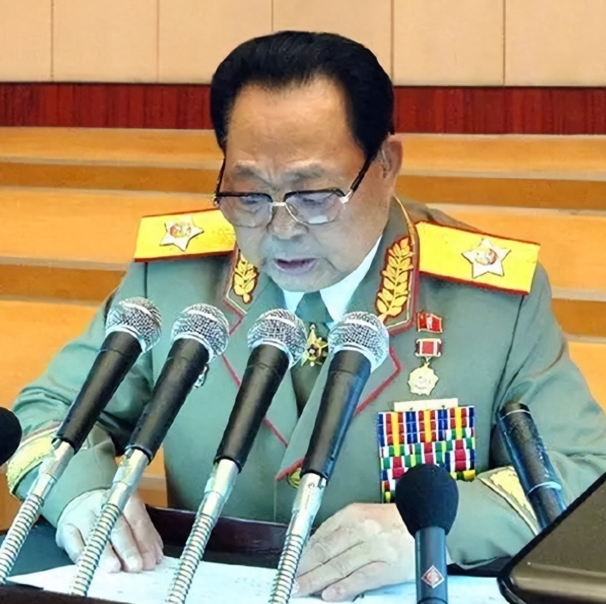 金永春:从叛变到元帅!