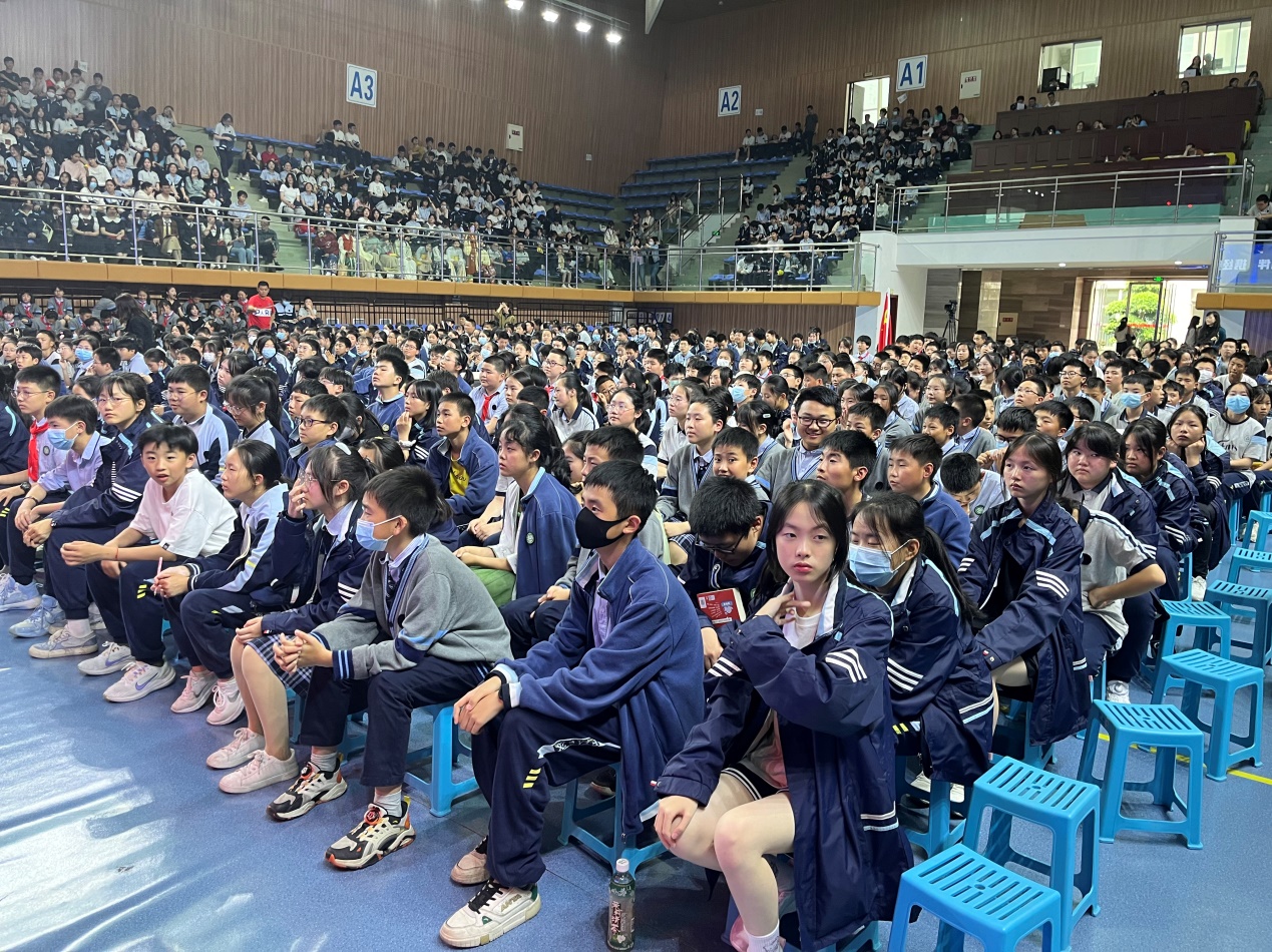 凤鸣山中学校草图片