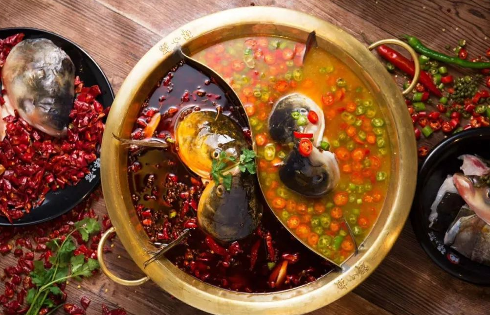 谭鱼头创始人谭长安,60岁挥泪离场,4年输光百亿只因走错一步