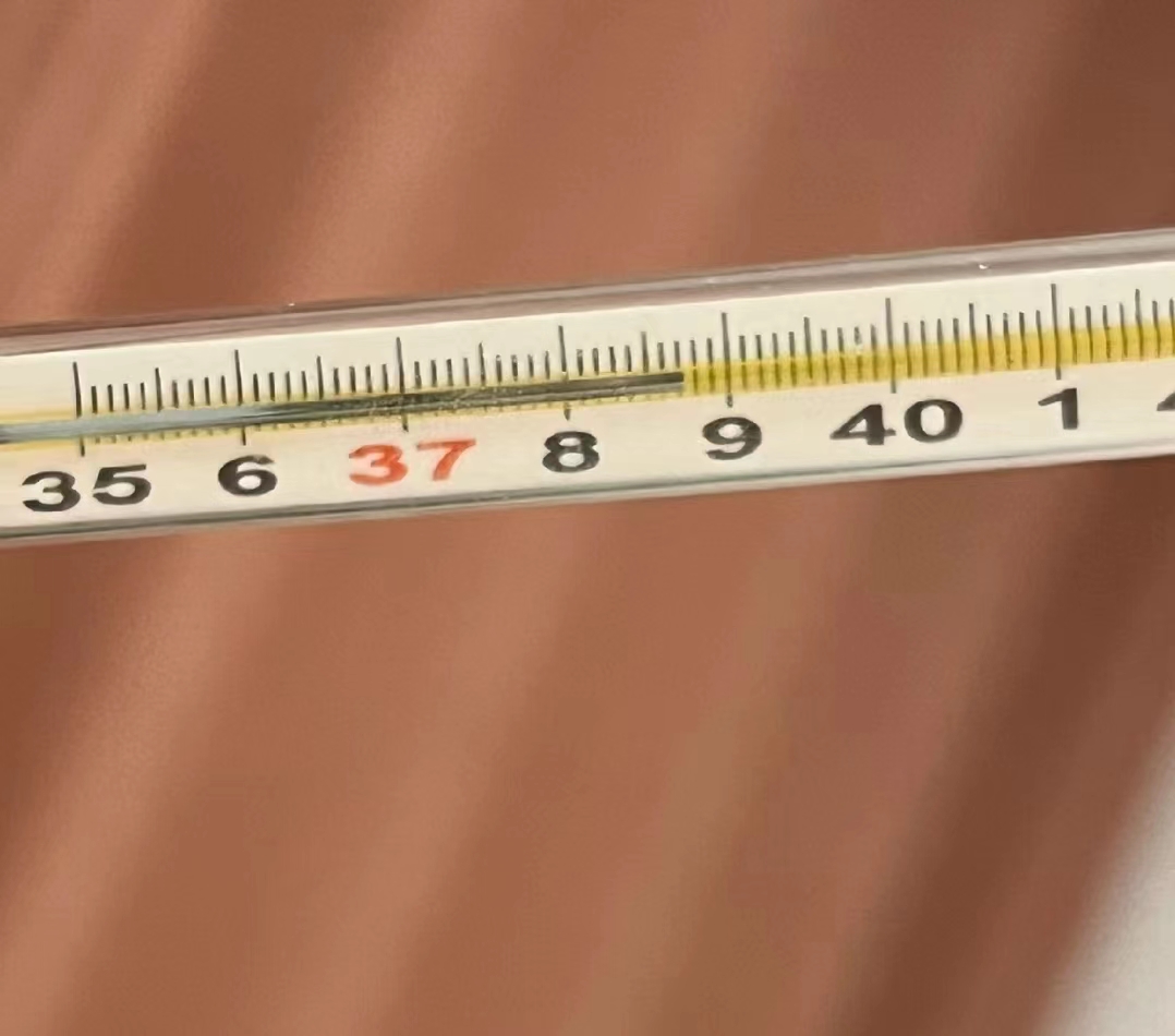 36.7摄氏度算发烧吗?