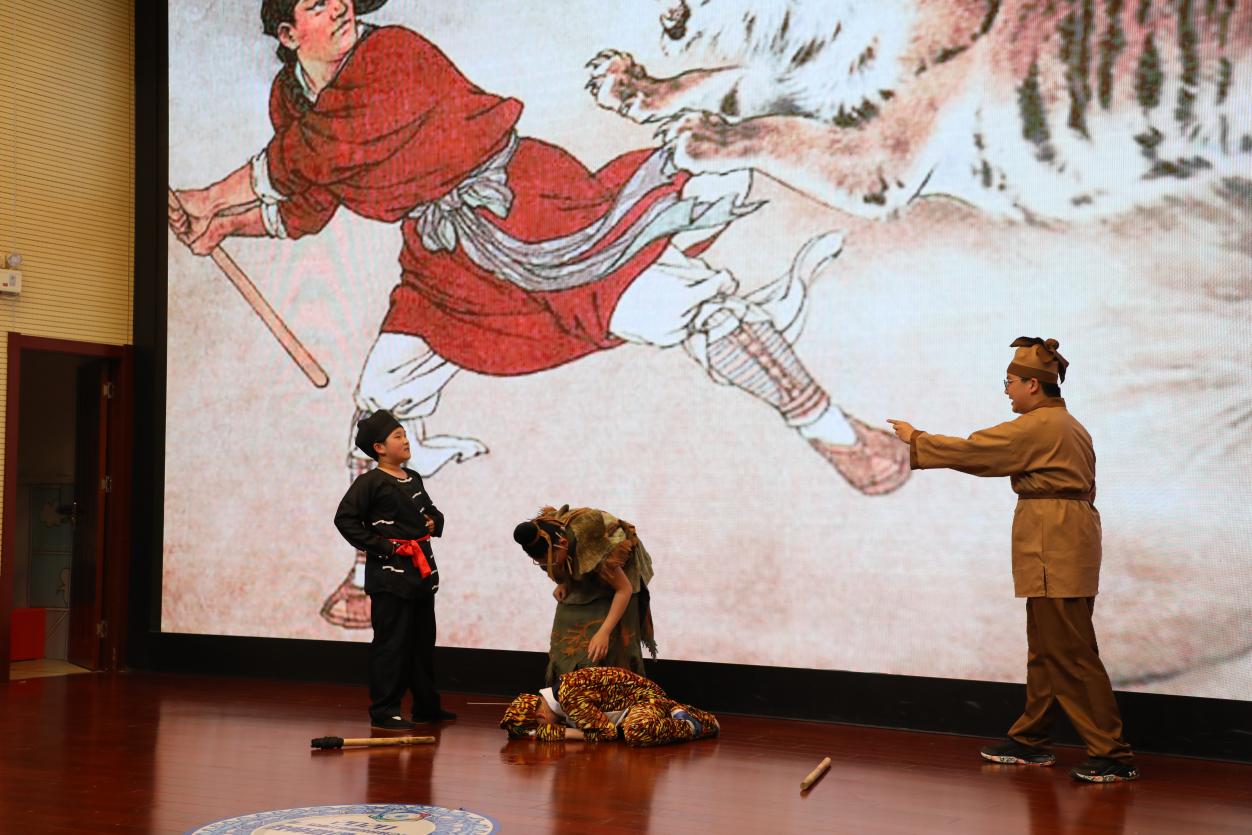 曲江南湖小学举办第二届书香文化节