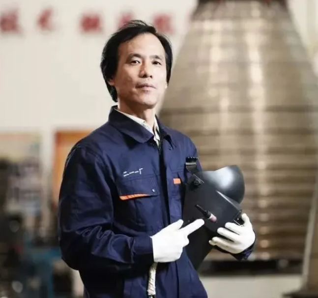 大国工匠高凤林.为火箭接"心脏"!探月工程突出贡献者!