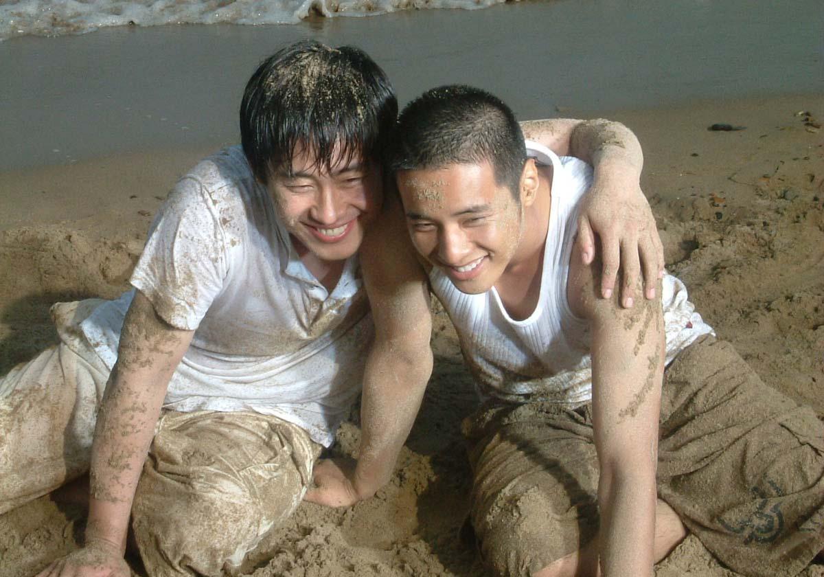 表哥月入三千,张口借十万,我本想拒绝无奈答应,隔天庆幸不已