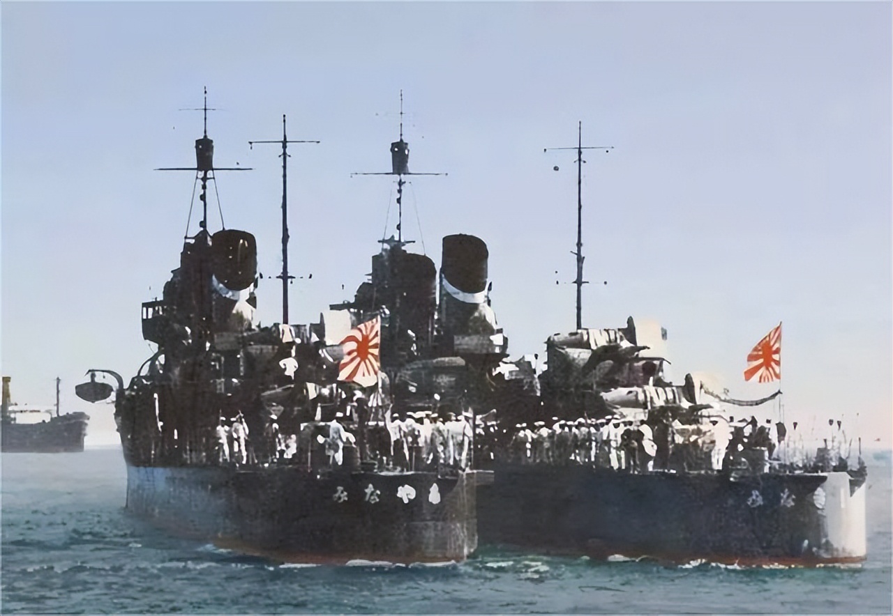 根据海军第二期扩张计划,旧日本海军装备的晓级驱逐舰