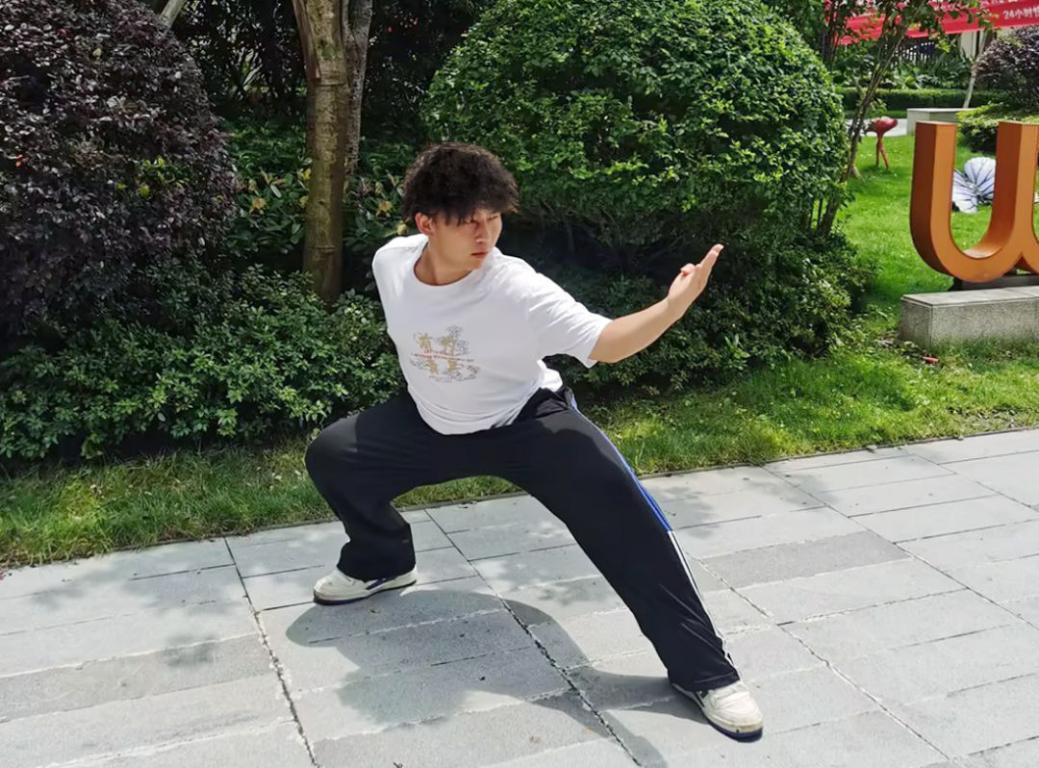 祝贺我校杨大钊同学被黄河科技学院录取!延鲁武校