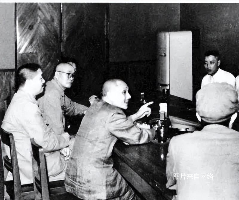 1958年发生了一场名为"反教条主义运动"的事件