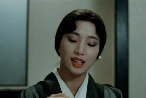 去年郑州的那天,天空中电闪雷鸣,难道只是特殊气象那么简单吗?