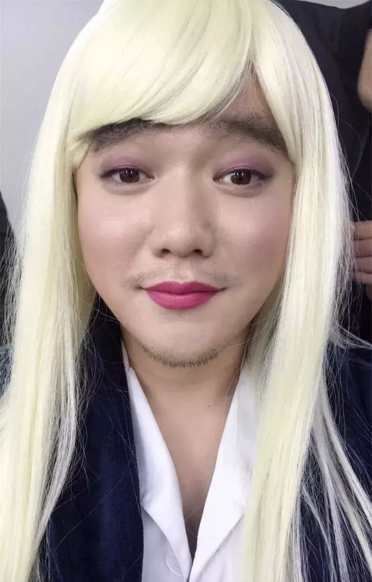 湖北男逃犯扮女装,两次嫁人并"生"了儿子,因打架力气太大暴露