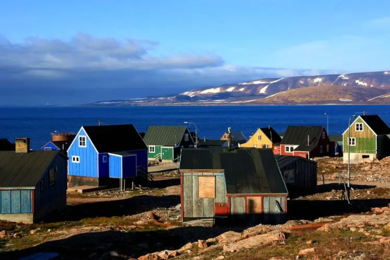 丹麦格陵兰岛资源丰富,不卖给美国,转头与中国达成合作