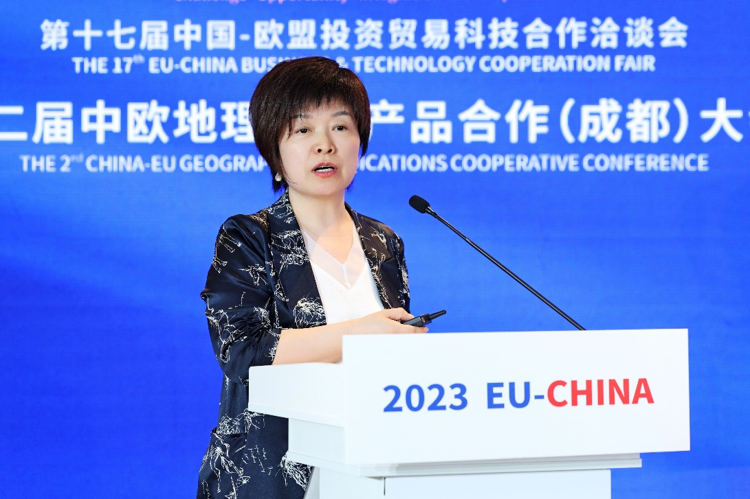 走出去请进来 以非遗文化为桥梁 南京云锦研究所走出国际范