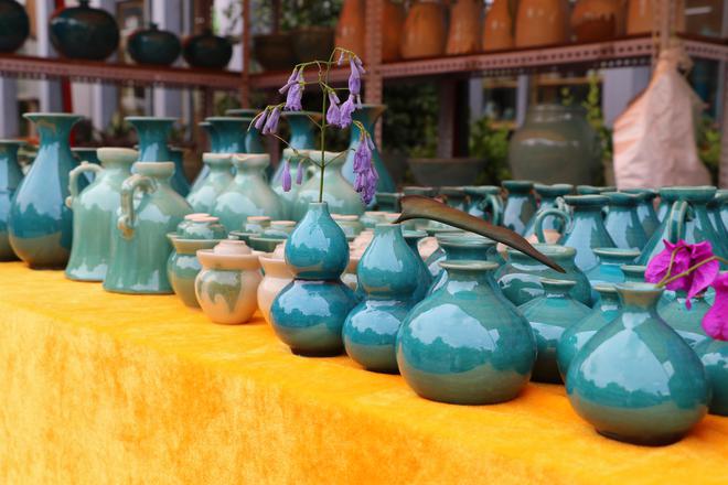 走去摘华宁柑桔,还是搞华宁陶玩玩吧