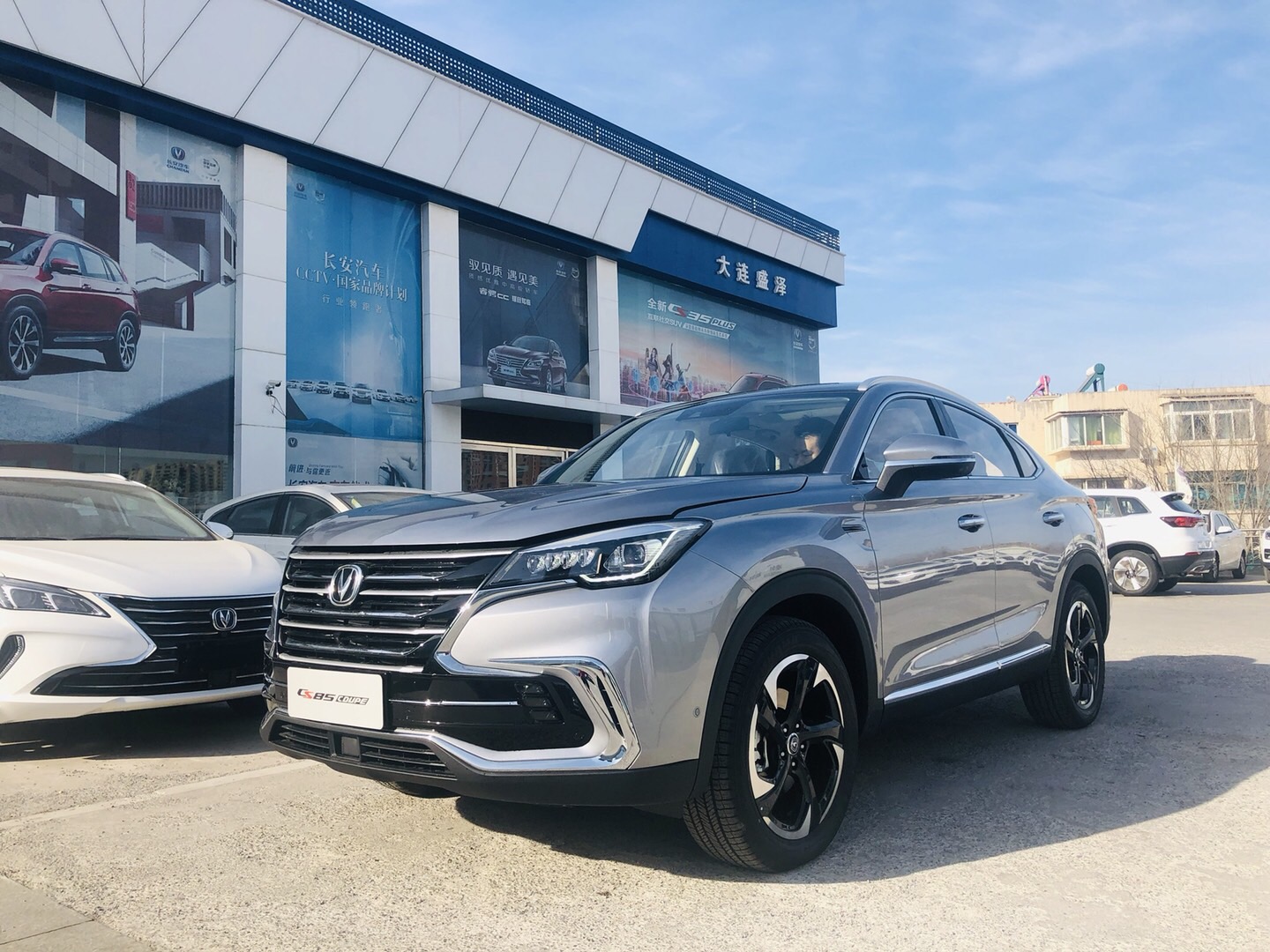长安新款轿跑suv cs85 coupe到店实拍!