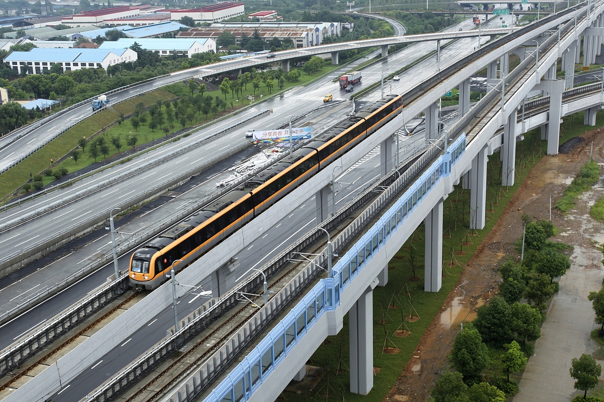 国铁集团日前明确新建江苏南沿江城际铁路线路名称为"沪宁沿江高速