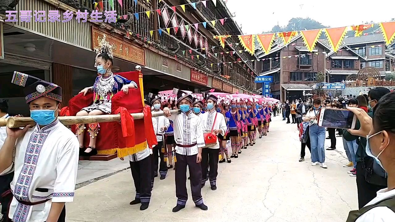 [图]广西壮族自治区柳州市三江侗族自治县侗乡鸟巢（五一）美食街活动