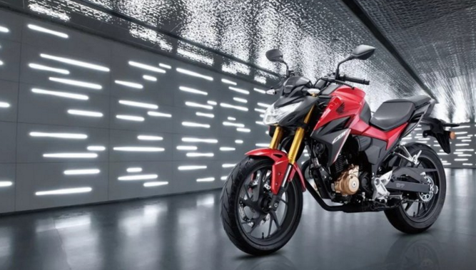 国四版新本cbf190r亮相,动力提升标配abs,全面改款售价亲民!