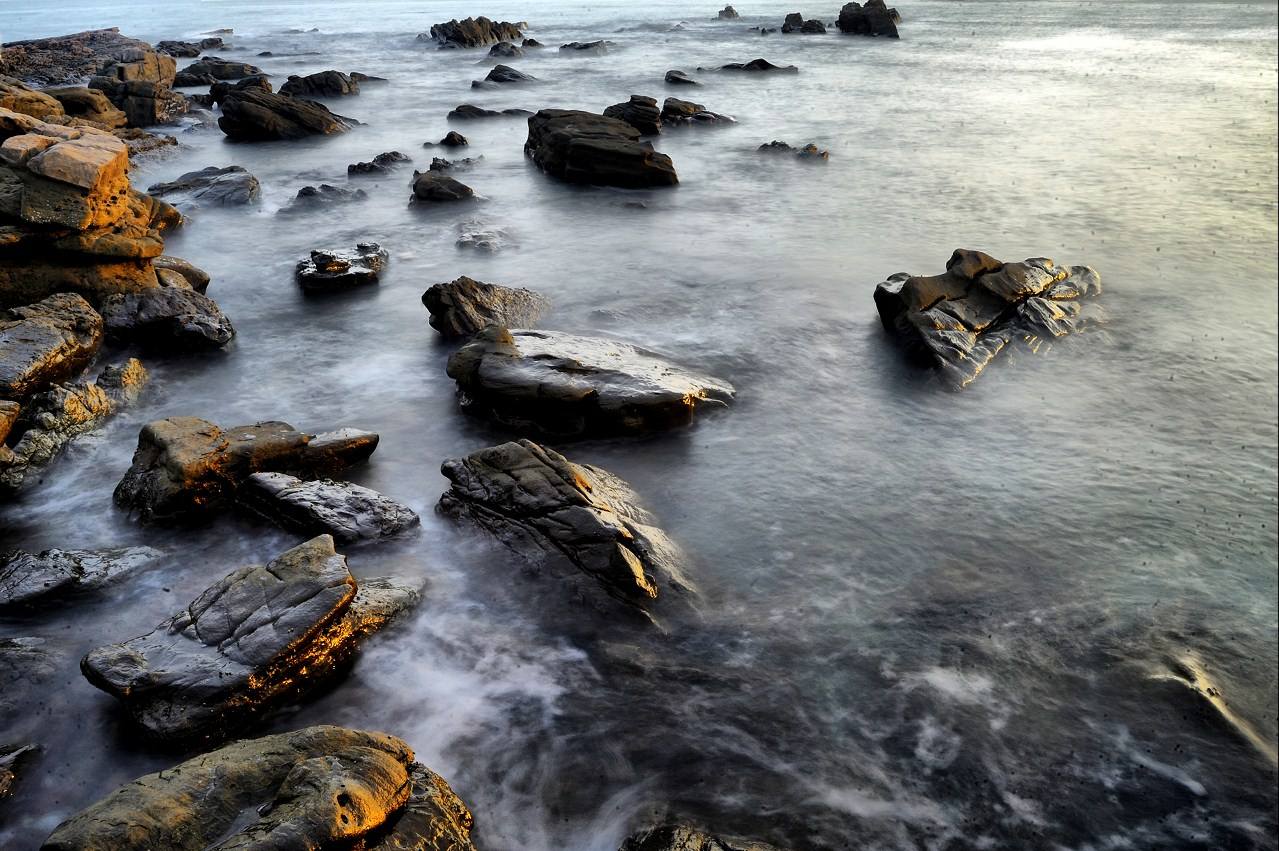 盘点海水很蓝的旅游景点,从你所熟知的防城港怪石滩,苏梅岛安通海洋
