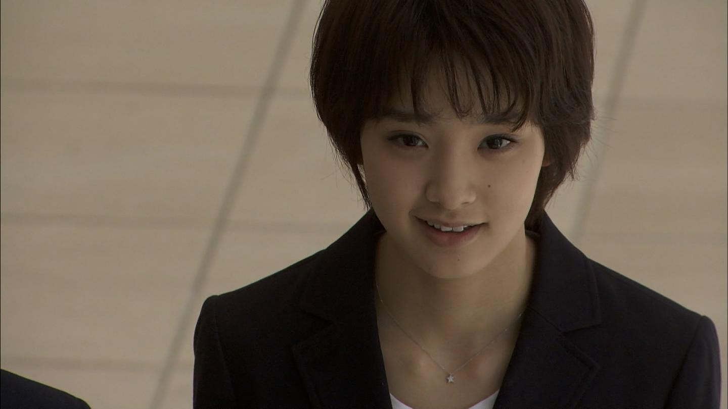 她是北野武喜欢的妹子,拥有爽朗笑容的短发美少女——刚力彩芽