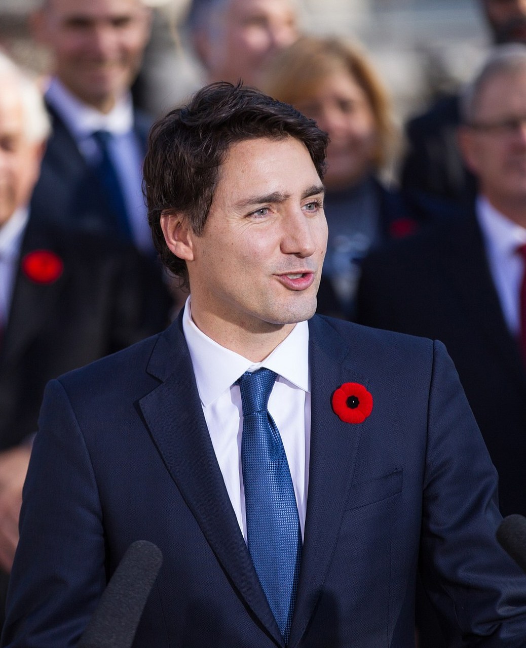 秋日生活创作季#加拿大总理特鲁多因飞机故障滞留印度,这个故事还有