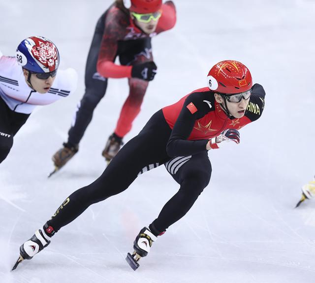 平昌冬奥会首金图片