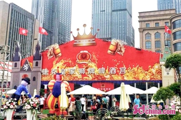 探访啤酒节崂山会场的"新人":捷克皇家狮牌啤酒宫