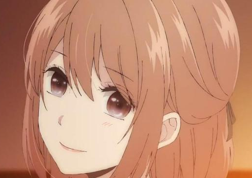 练玉艳初登场时,一个外表看起来漂亮清纯的女子,是煌帝国第一皇帝的