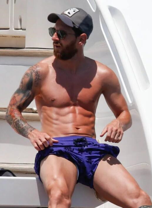 31岁的梅西为什么宝刀不老?看完这些肌肉细节照,就知道他有多拼