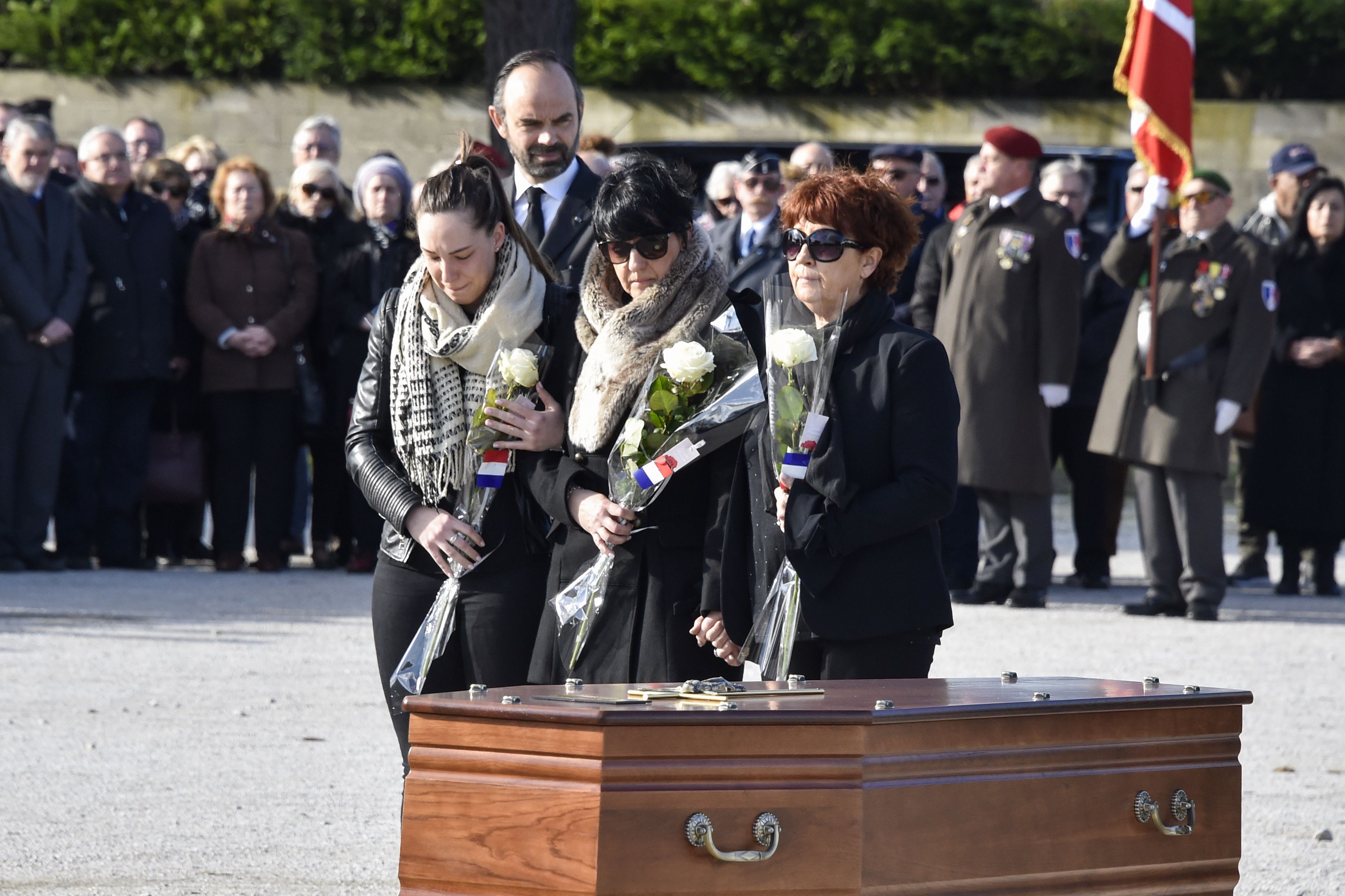 法国为超市人质劫持事件平民遇难者举行葬礼(7)